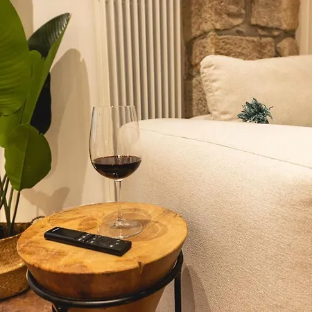 Bravissimo Ferreries, Unique 3-bedroom Apartamento *