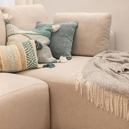 Bravissimo Ferreries, Unique 3-bedroom Apartman Girona