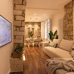 Appartamento Bravissimo Ferreries, Unique 3-bedroom Girona